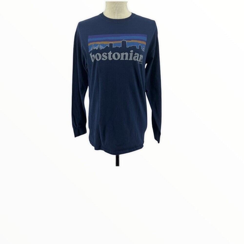 Chowdaheadz Bostonia Boston Skyline Long Sleeve Crew Neck Medium